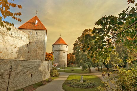 Stadsmuren i Tallinn