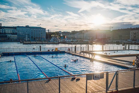 Allas Sea Pool i Helsinfors, foto: Julia Kivela / Helsinki Partners