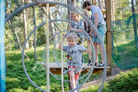 Barn på äventyrspark, foto: Visit Estonia